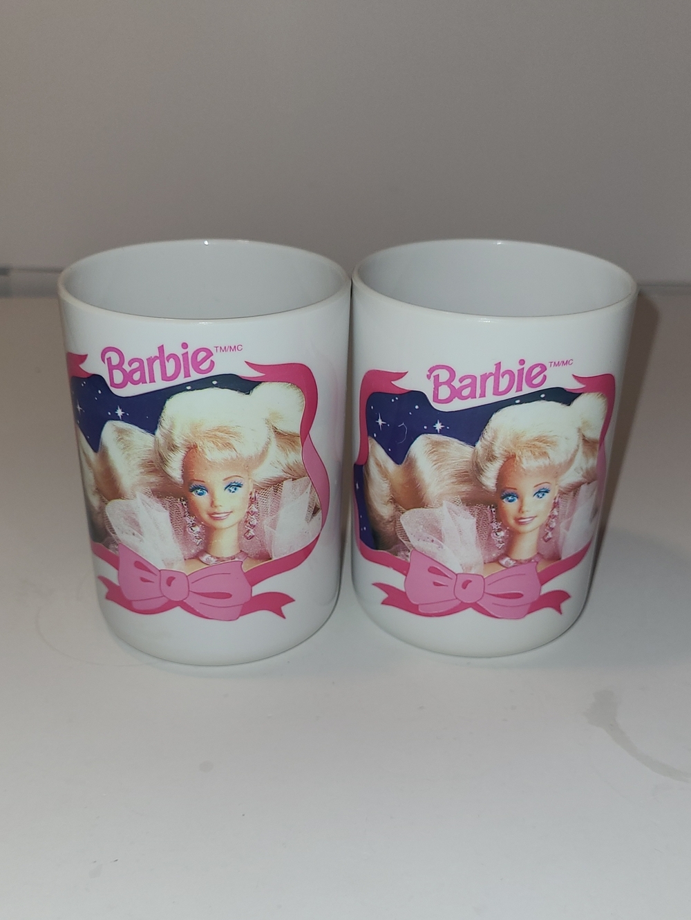 Barbie Pink and White Bow Portrait Plastics Cups In Great Condition- Set of 2